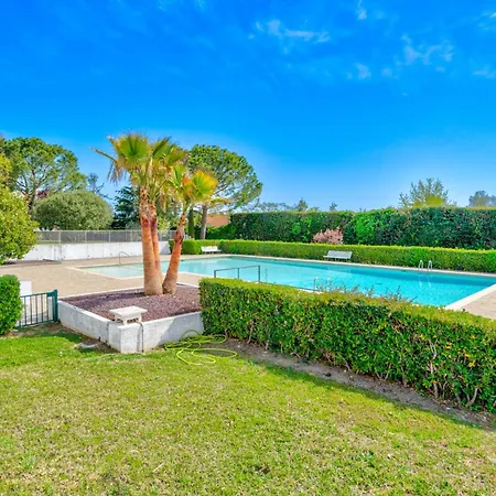 Lovely 48 M2 Appt With Sea View And Swimming Pool Antibes