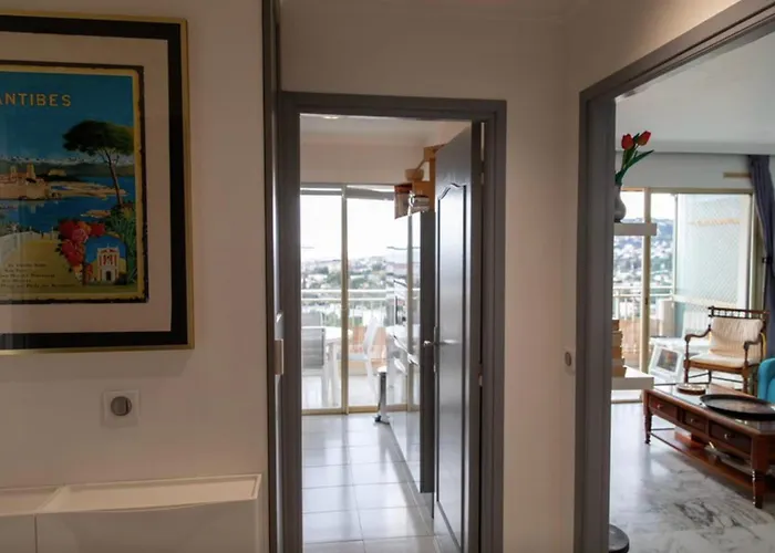 Lovely 48 M2 Appt With Sea View And Swimming Pool Apartamento Antibes