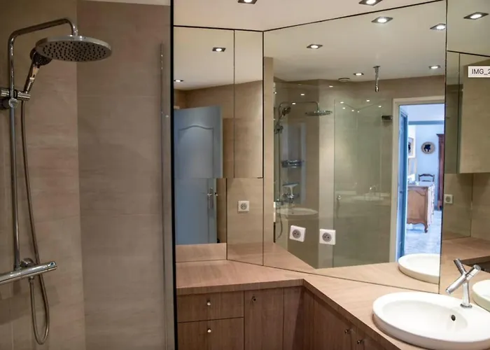 Lovely 48 M2 Appt With Sea View And Swimming Pool